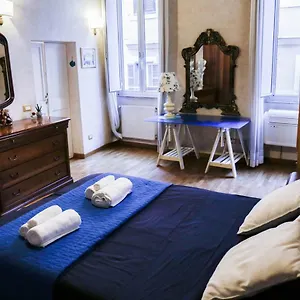 Apartment Domus Titiana Amazing In Trastevere Italien